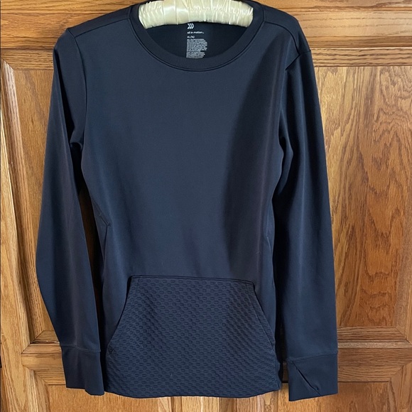 All in Motion Black Long Sleeve Top - Picture 1 of 7